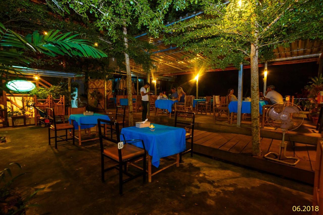 The Aristo Beach By Holy Cow 212 Phuket Eksteriør billede