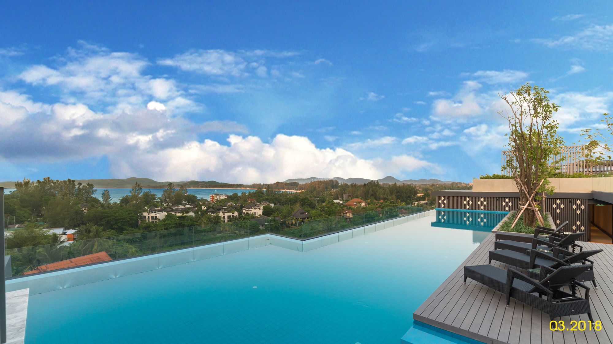 The Aristo Beach By Holy Cow 212 Phuket Eksteriør billede